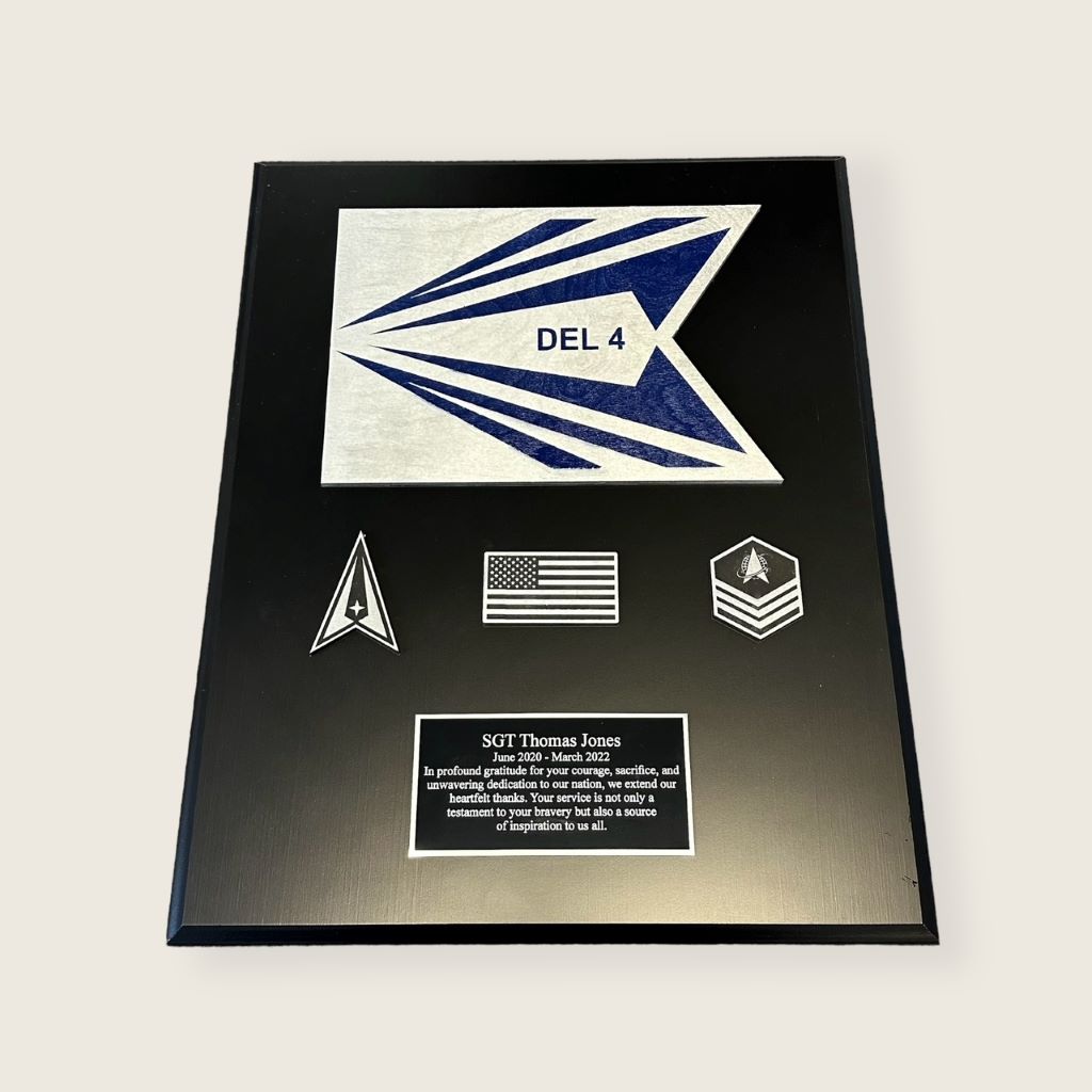 guidon plaque display