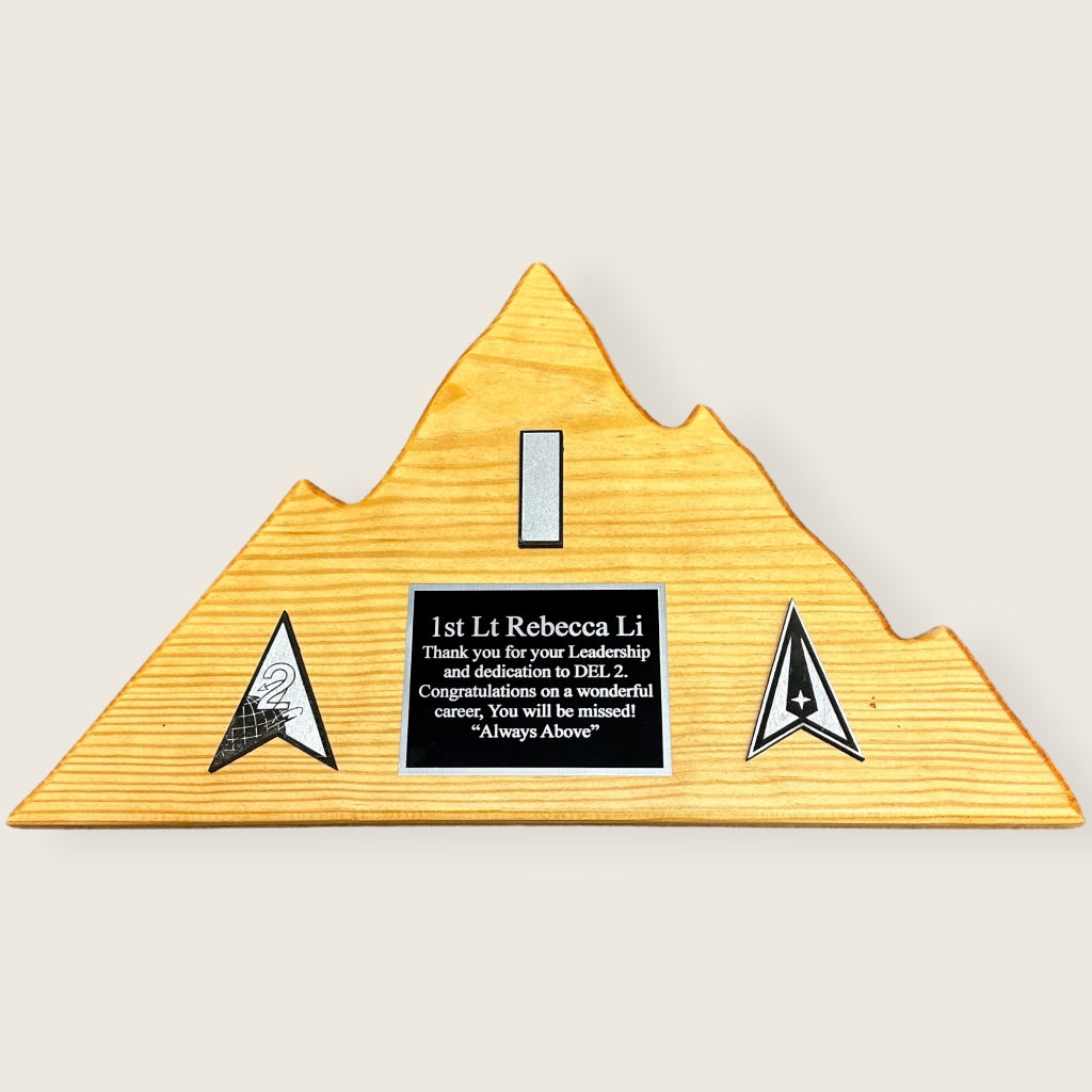mountain plaque in light pine wood in the black and silver color scheme