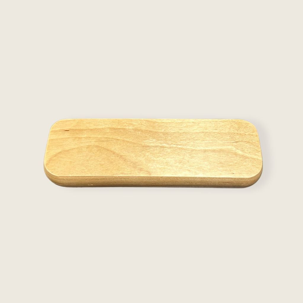 outside of the maple pen case