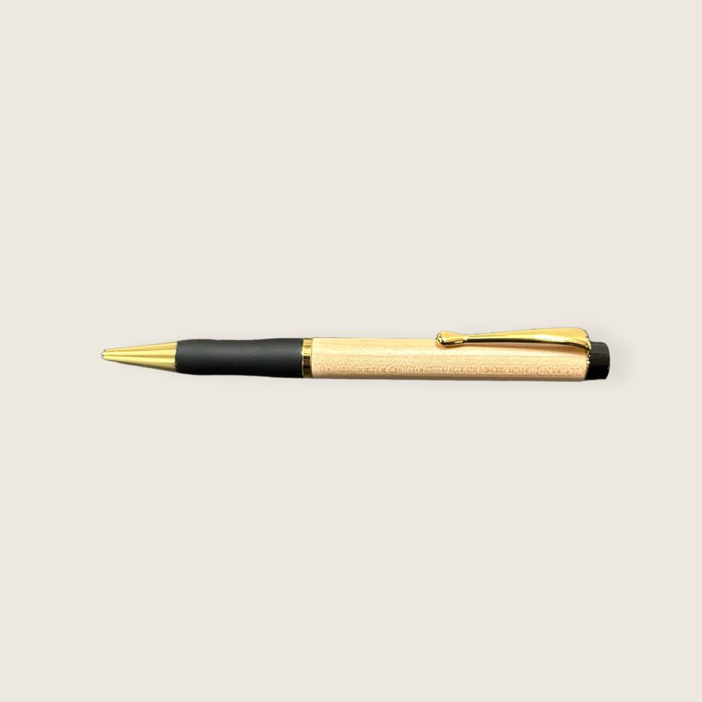 maple pen display